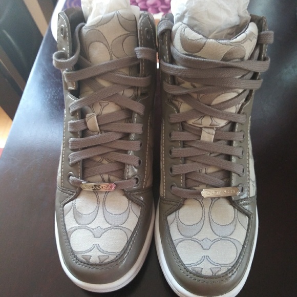 Grey high top sneakers brand new.. - Picture 4 of 7